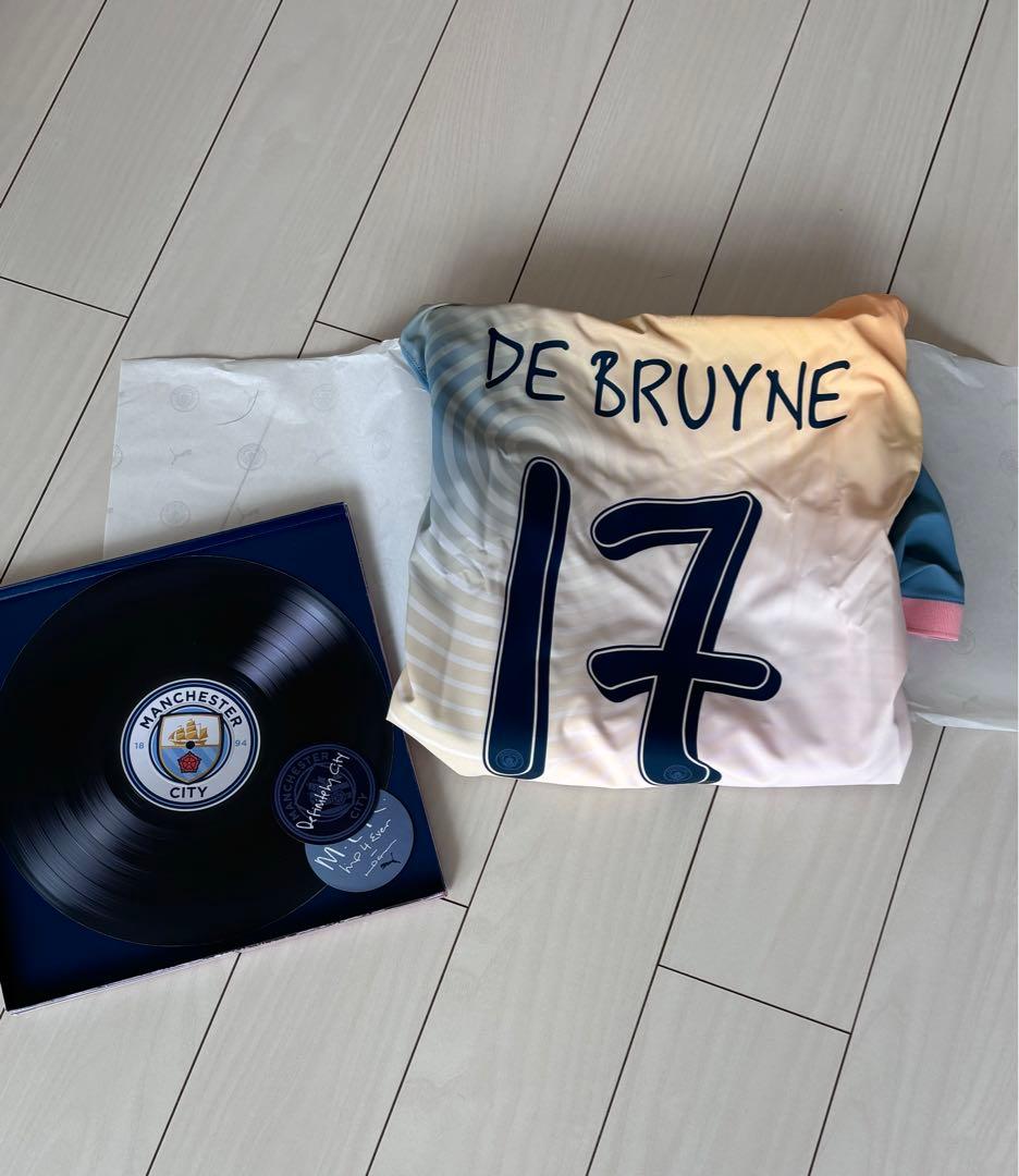 デブライネ マンチェスターシティOasis コレクターズボックス入り