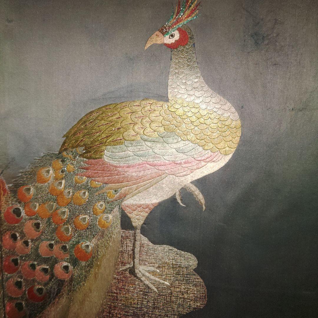 孔雀刺繍衝立　高さ120cm