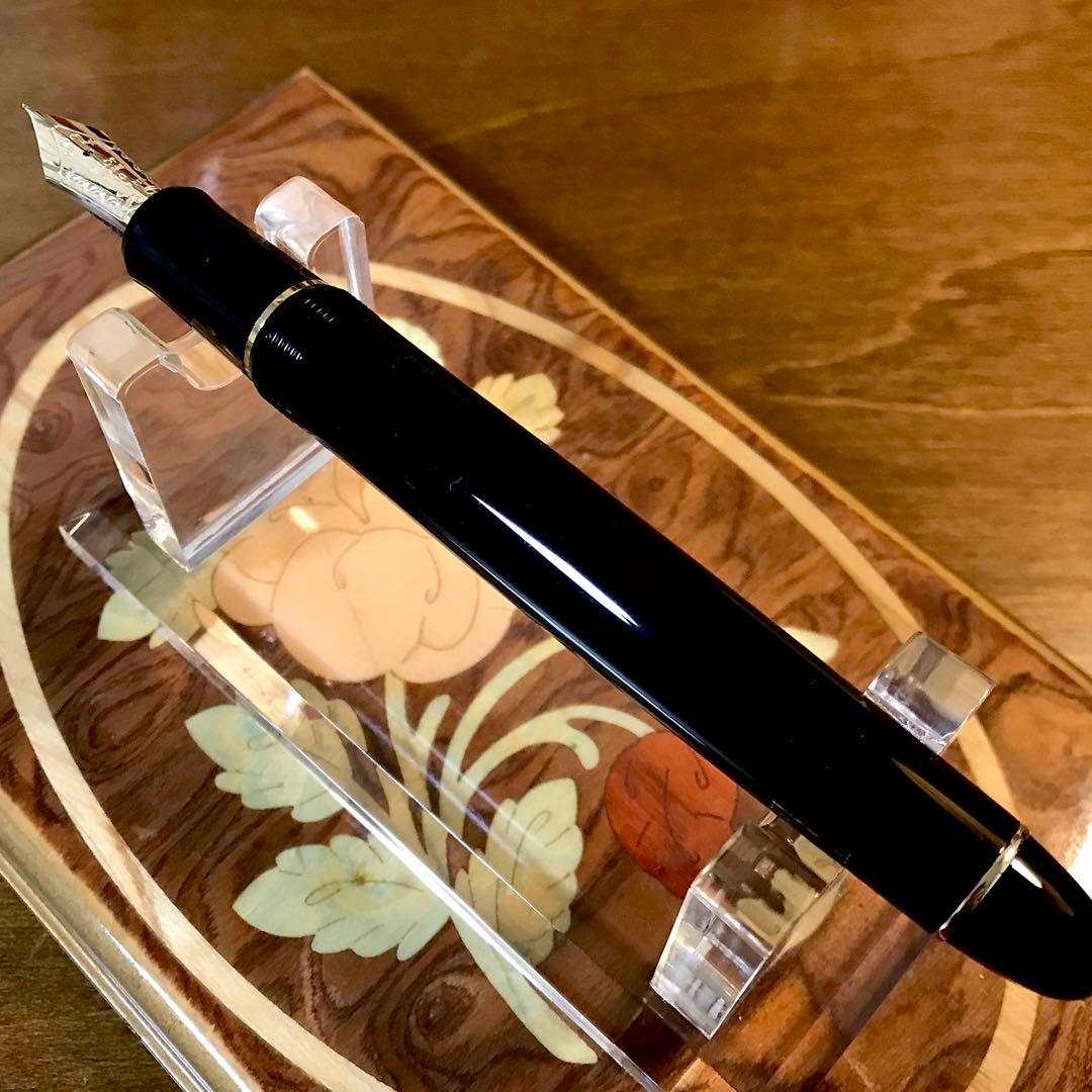 ☆超お勧め☆新品未使用☆美しいパイロットカスタム万年筆742(SFM)