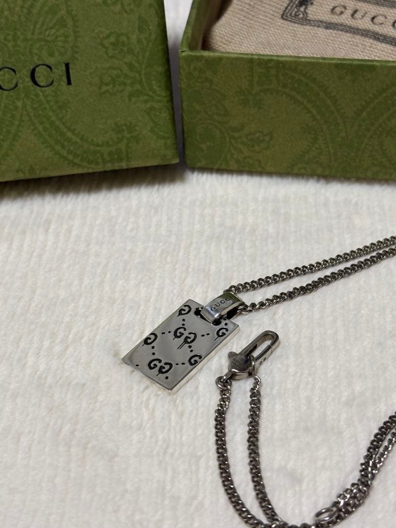 GUCCI グッチ ゴースト シルバー プレート型ネックレス