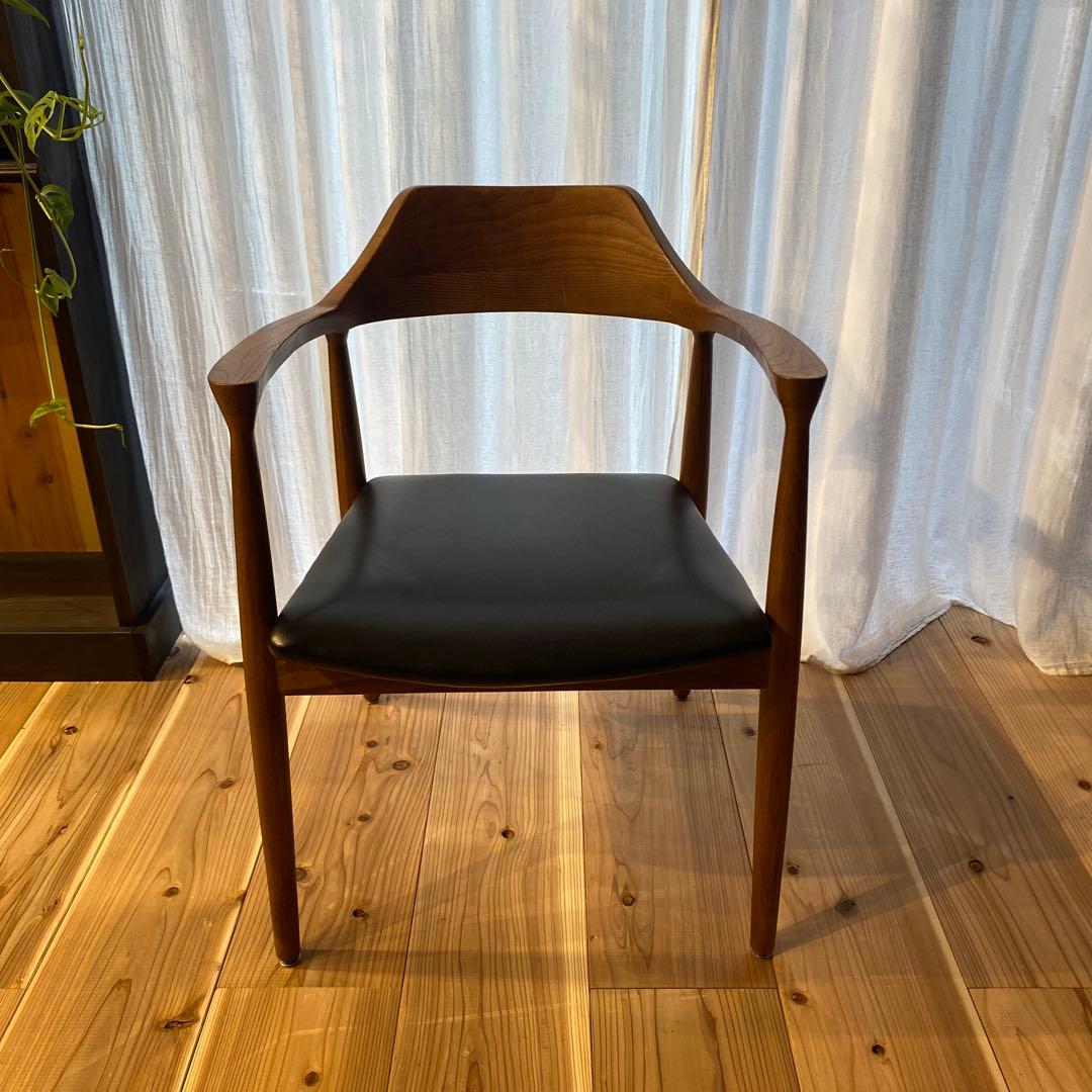 天然木　無垢材　アーム付きダイニングチェア　4脚セット