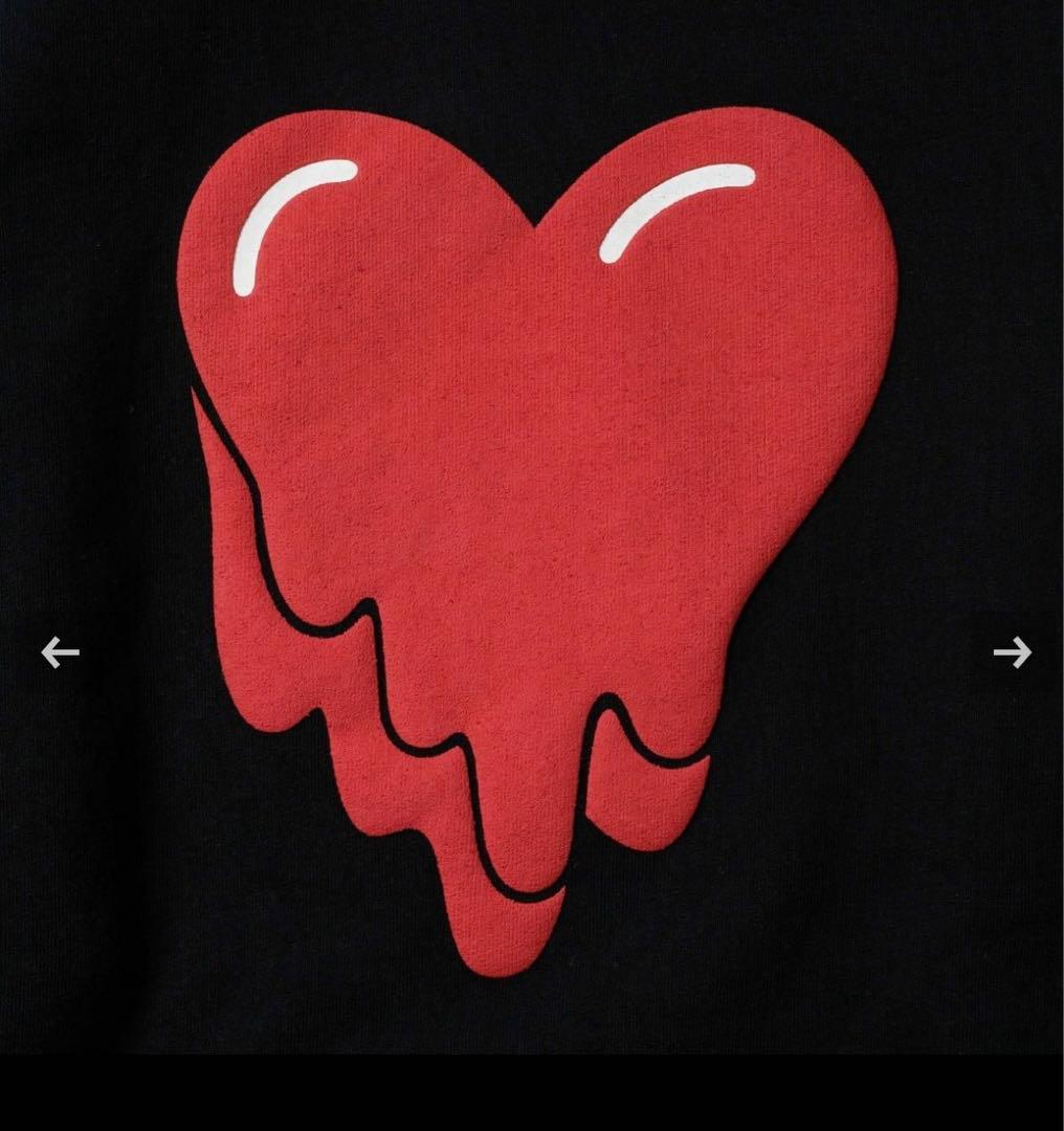 トップス emotionally unavailable