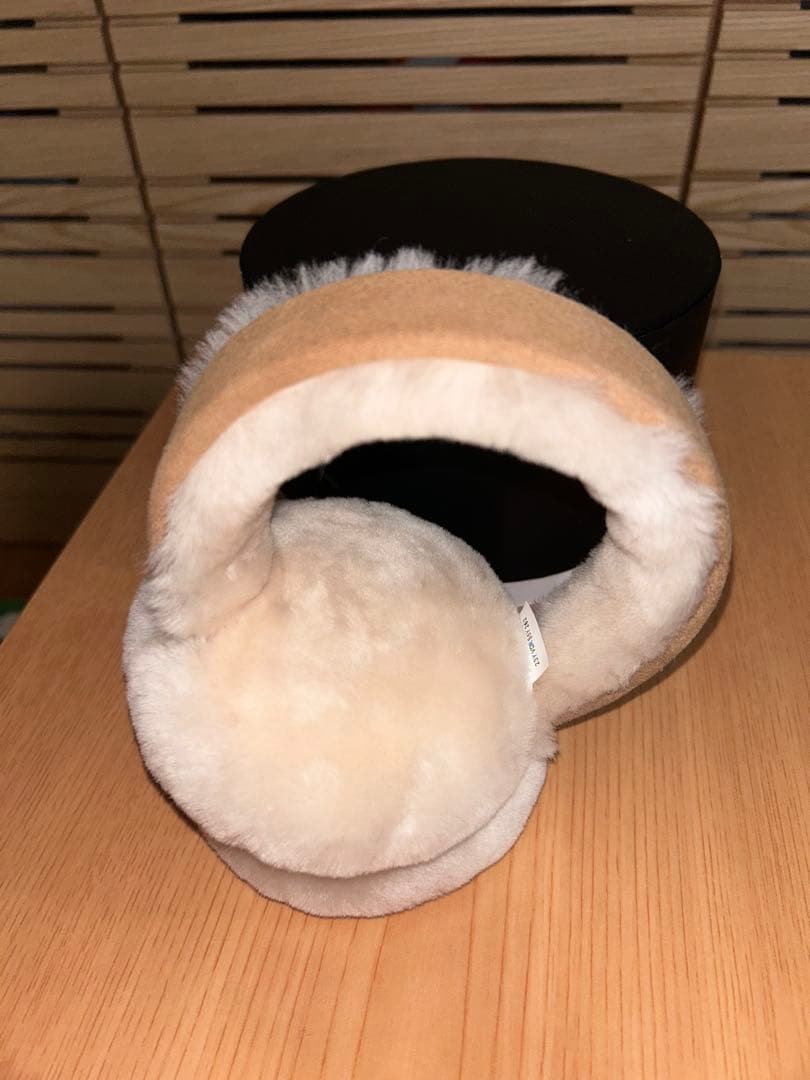 【美品】UGG シープスキン イヤーマフ