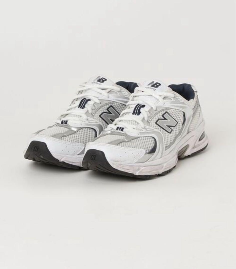 美品 New Balance MR530SG 24センチ