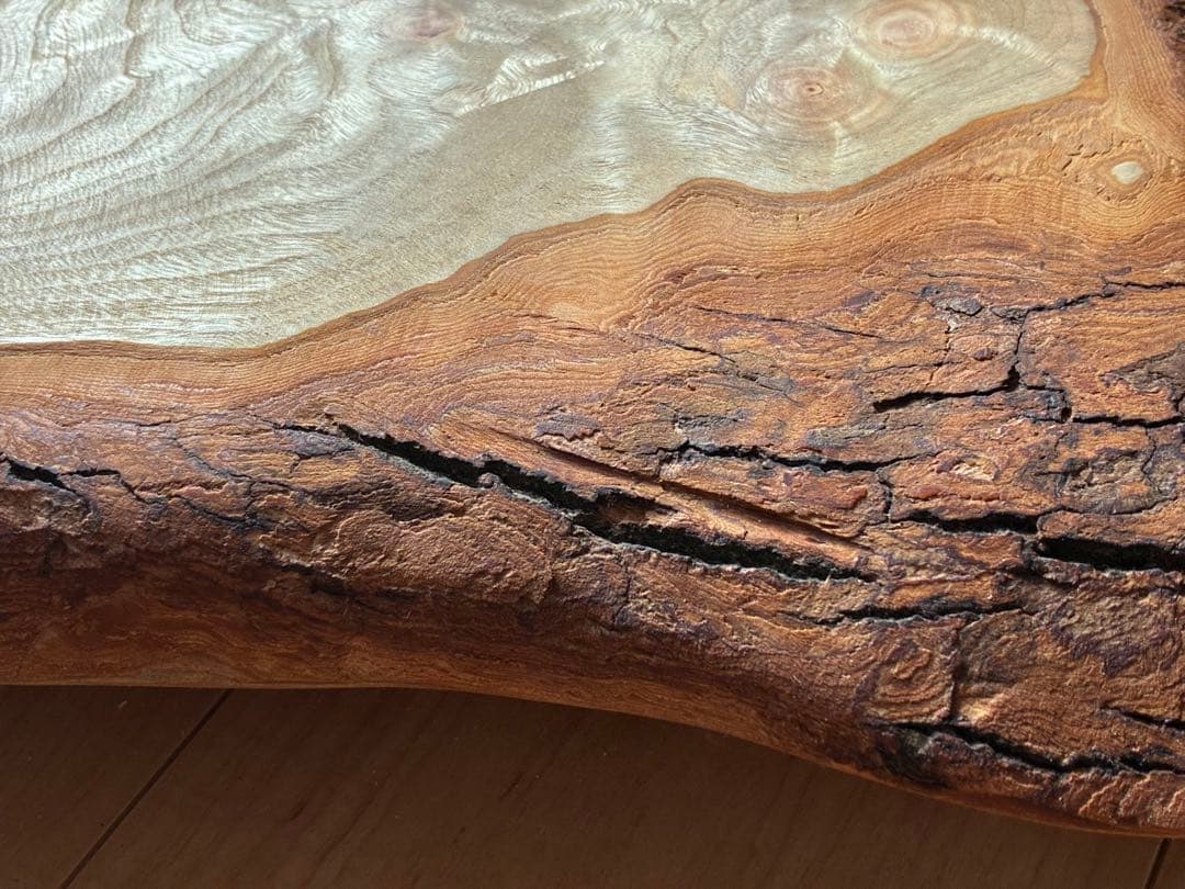 【現品限り】国産楠（くすのき） 無垢一枚板サイドテーブル｜天然木の表情を楽しむ