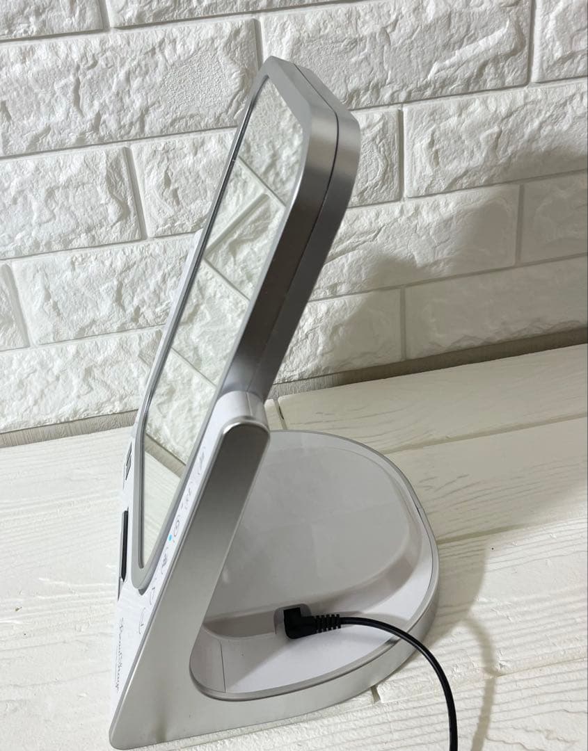 【未使用に近い】アデランス ビルガ VIRUGA LED美顔器 AD-BS02