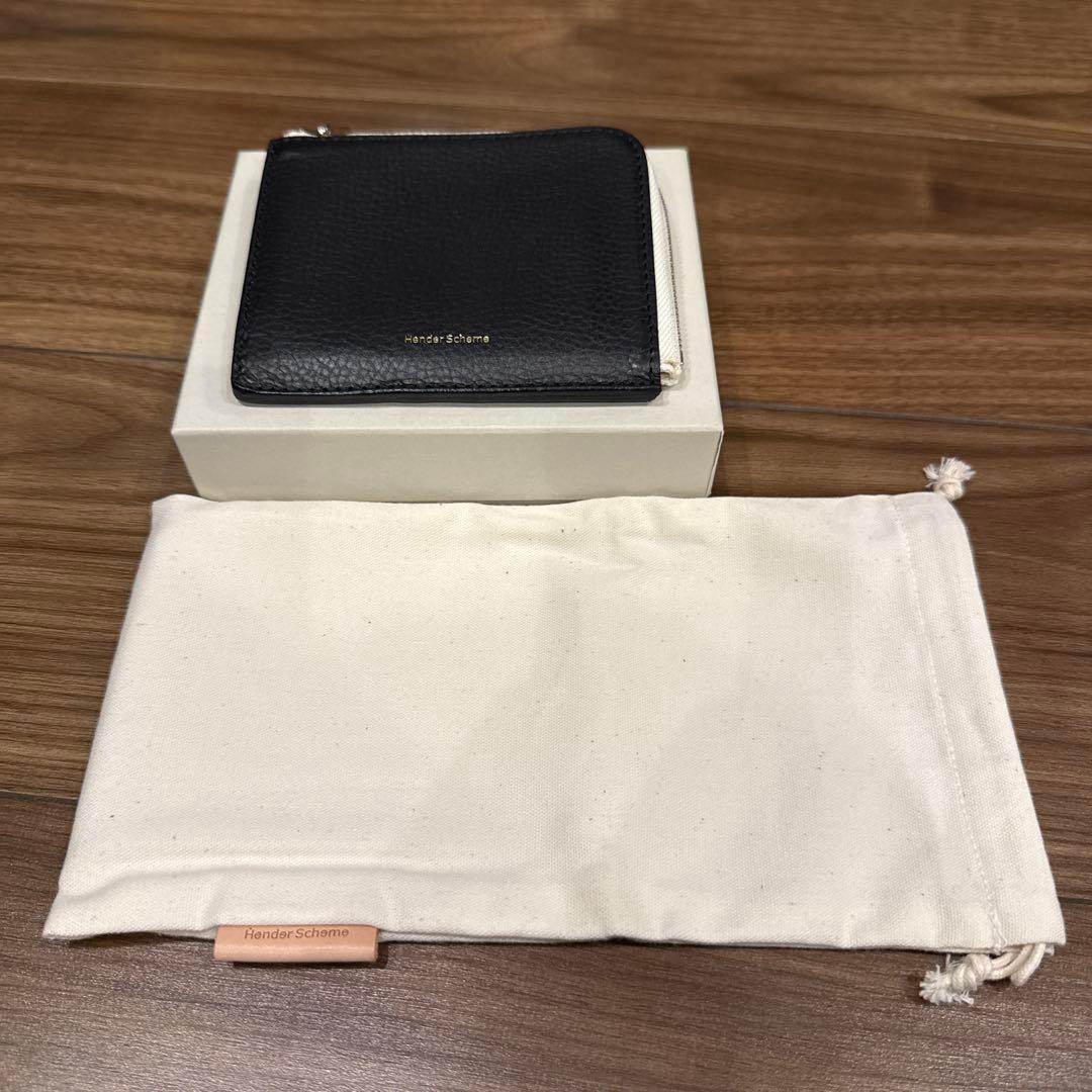 Hender Scheme L zip purse ブラック×ホワイト