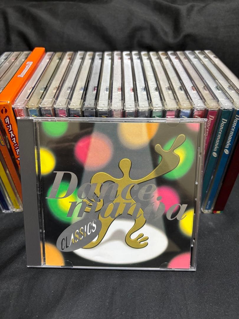 近々削除予定　ダンスマニア　シリーズ　32枚セット