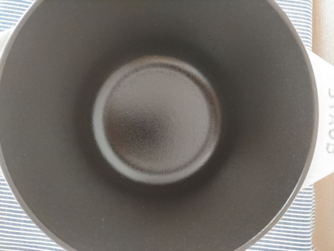 【未使用に近い】STAUB ラ・ココット de GOHAN M