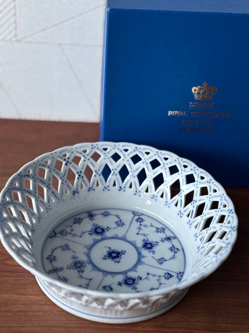 ロイヤルコペンハーゲン ボウル　ブルーフルーテッド フルレース