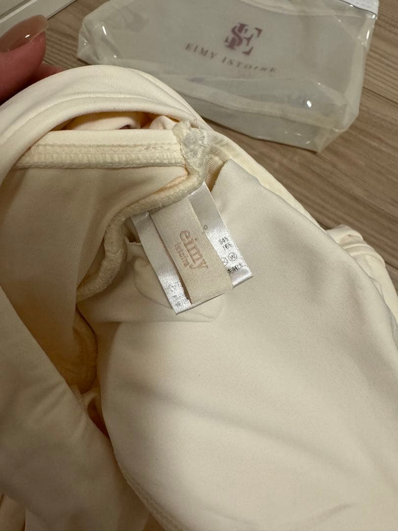 eimy istoire ワンショルダーワンピース 水着