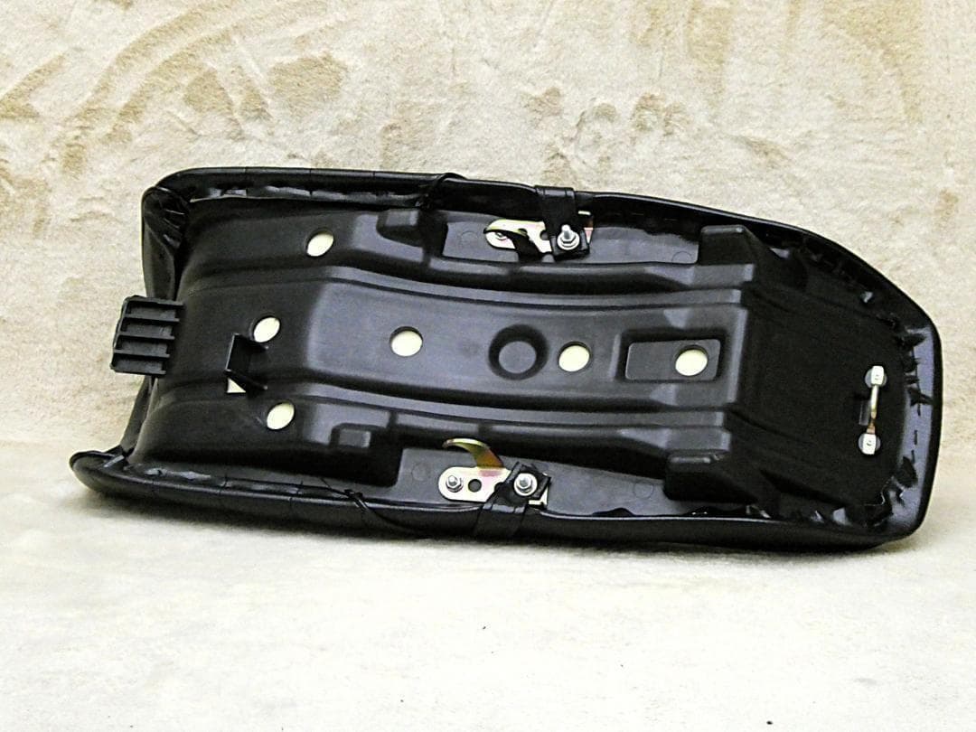 ＣＢＲ４００Ｆ　黒皮 タックロールシート/②ブラック 完成品 タックロール