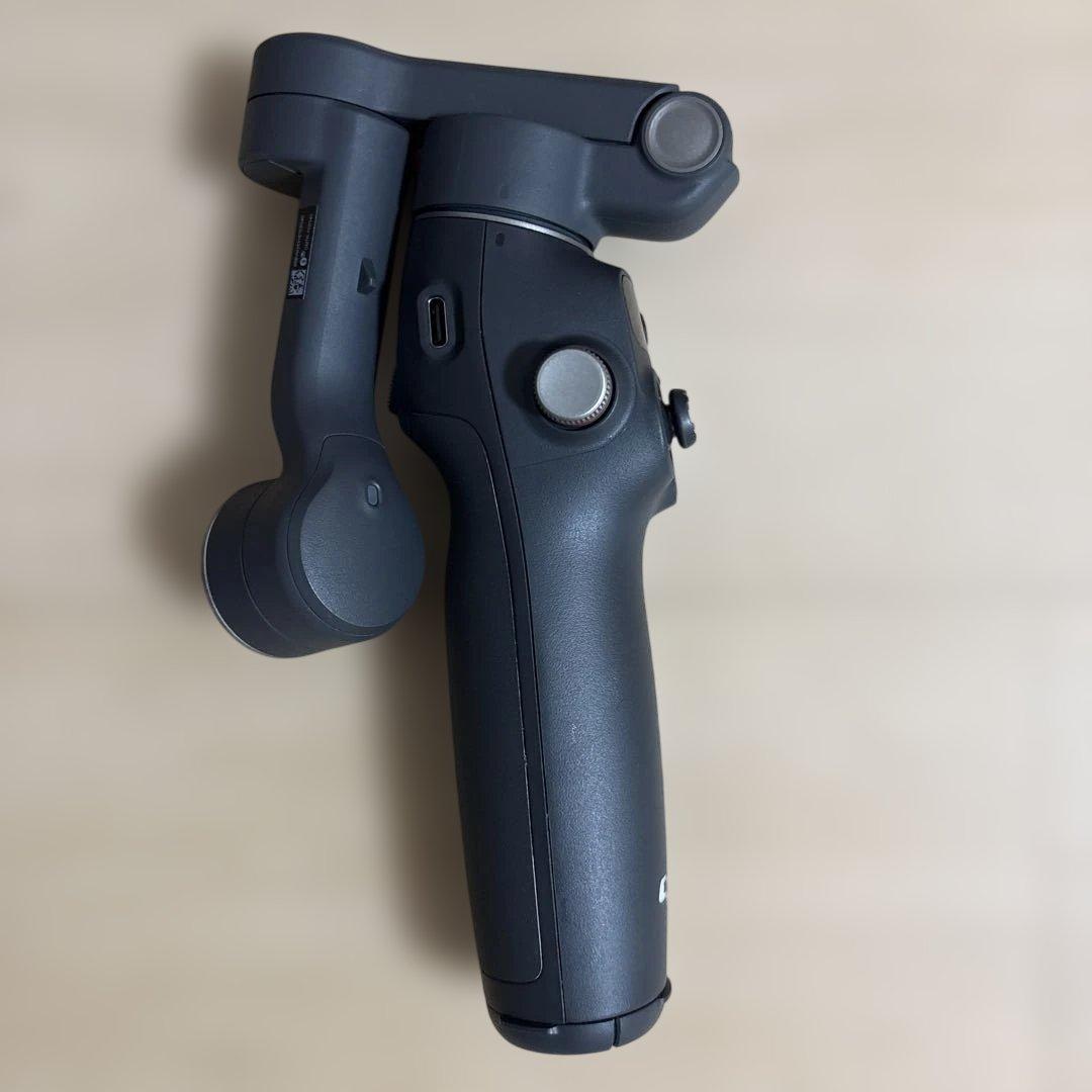 DJI Osmo Mobile 7 Proスマートフォン用ジンバル　数回使用のみ