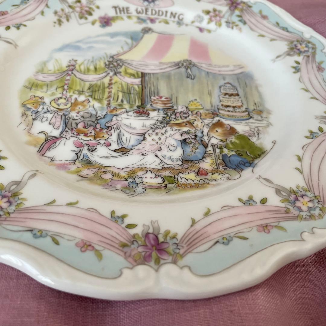 ロイヤルドルトンブランブリーヘッジプレートミルクピッチャー3点セット