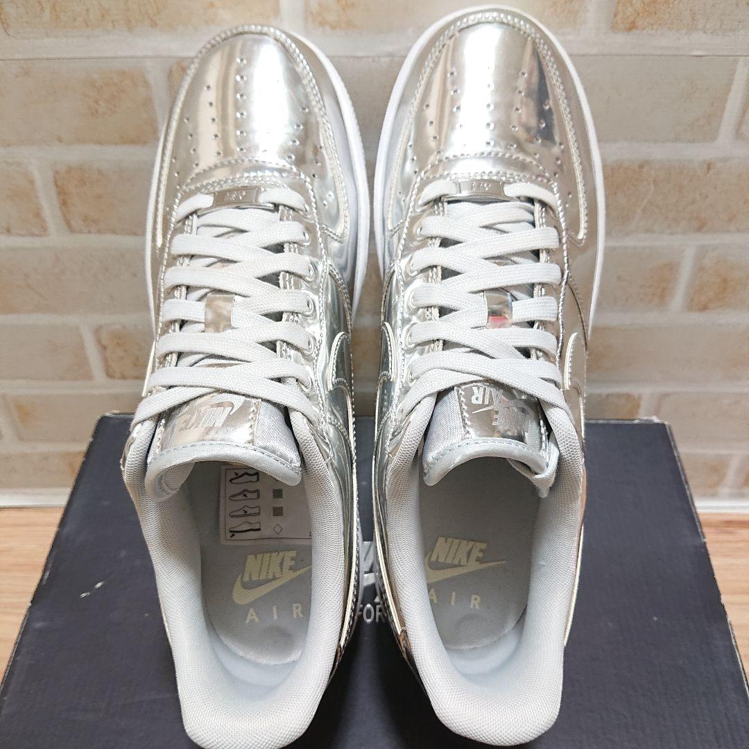 NIKE AIR FORCE 1 ナイキ エアフォース1 メタリック シルバー