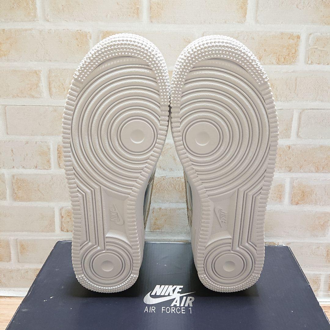 NIKE AIR FORCE 1 ナイキ エアフォース1 メタリック シルバー
