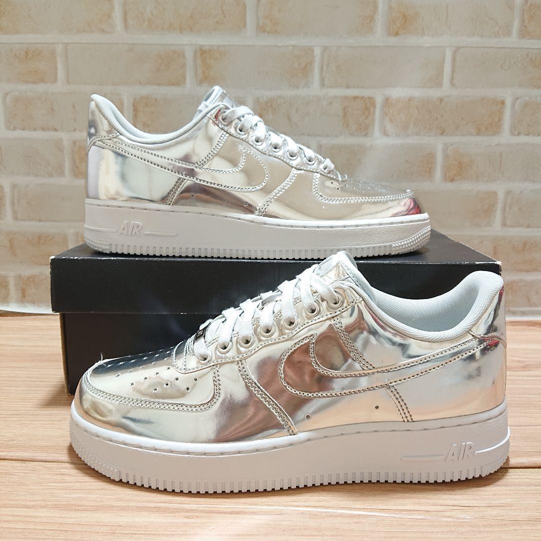 NIKE AIR FORCE 1 ナイキ エアフォース1 メタリック シルバー