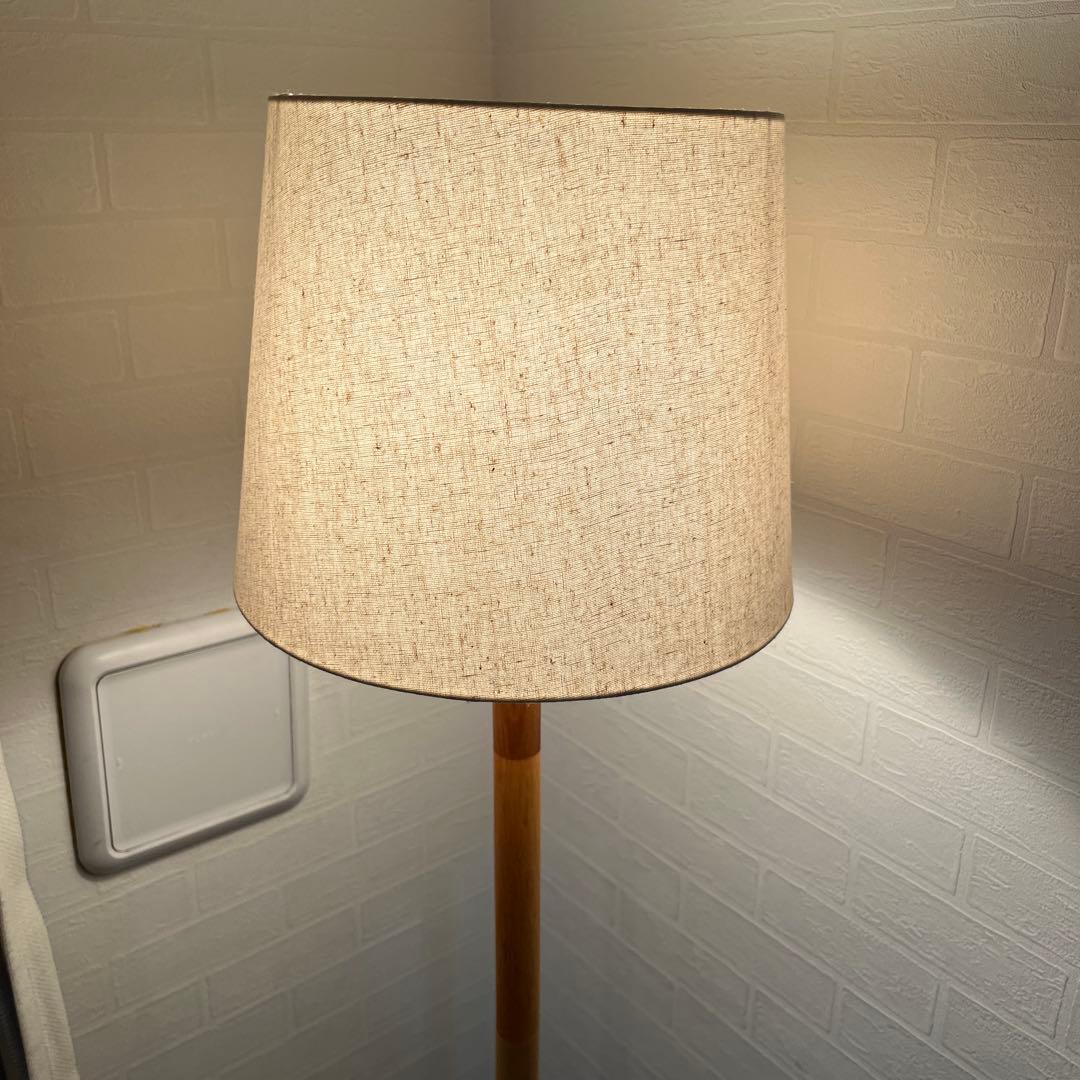 フェロ　フロアライト　木製フロアスタンド ナチュラル間接照明