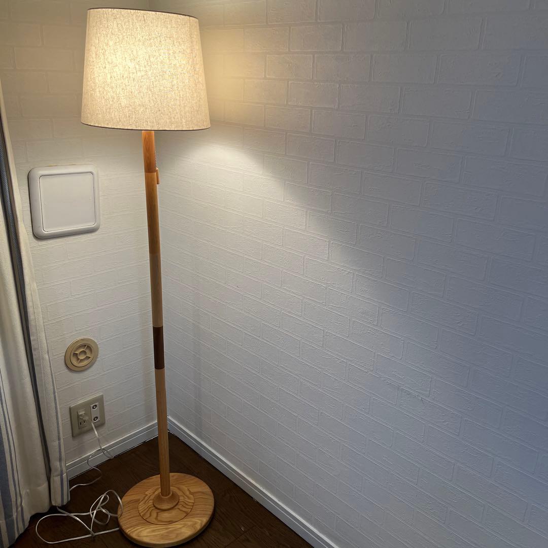 フェロ　フロアライト　木製フロアスタンド ナチュラル間接照明