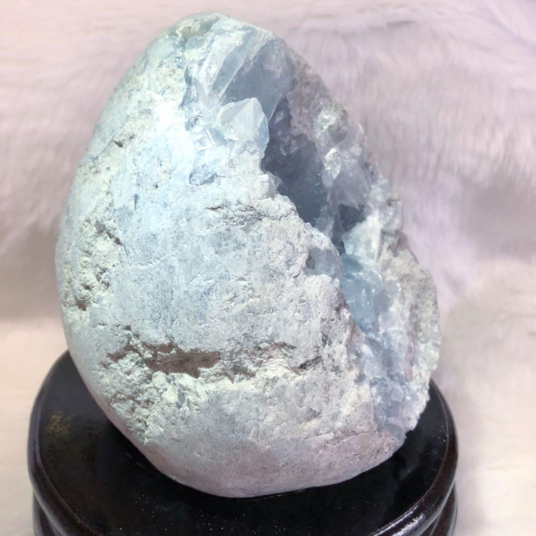 ☆ 2.9Kg！たまご型 セレスタイト (天青石) 原石 天然石 パワーストーン