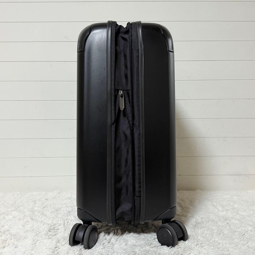 ⭐️未使用品⭐️　ビクトリノックス　EXP グローバルキャリーオン　キャリーケース