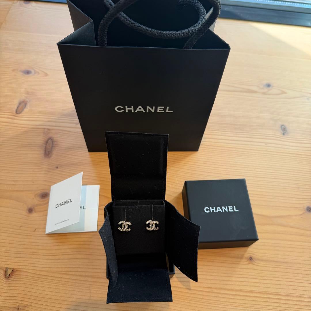 CHANEL CC ロゴピアス　シャネル