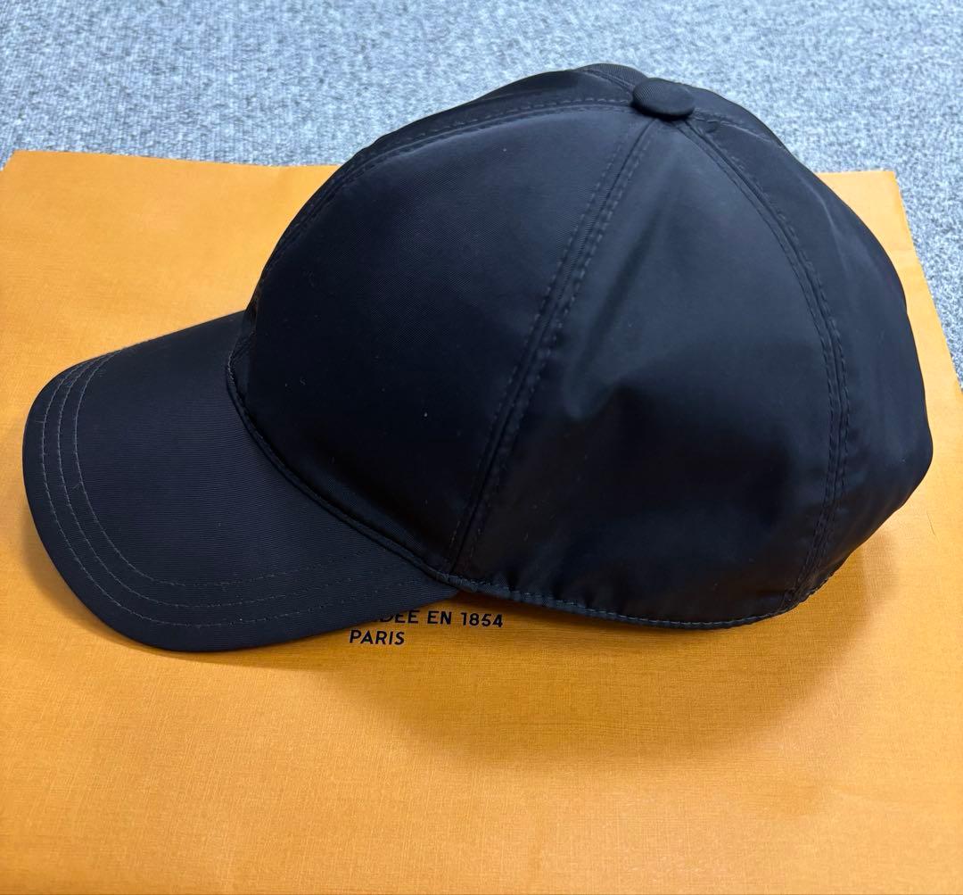 プラダ 黒 ナイロン ベースボールキャップ　XL