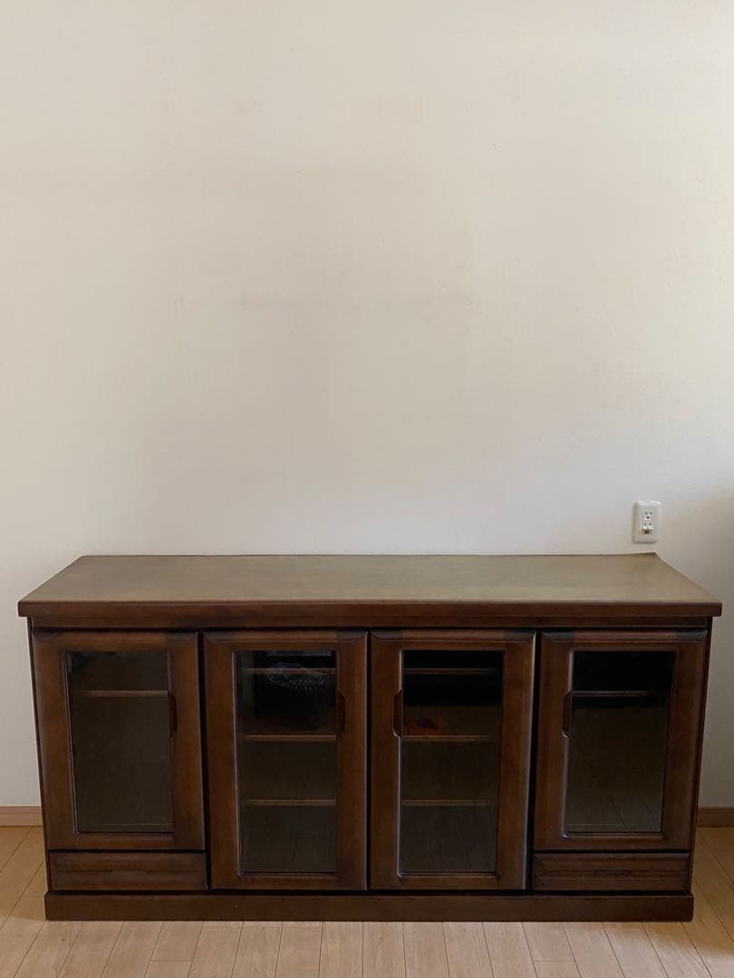 ブラウン木製キャビネット ガラス扉付き＊たのメル便