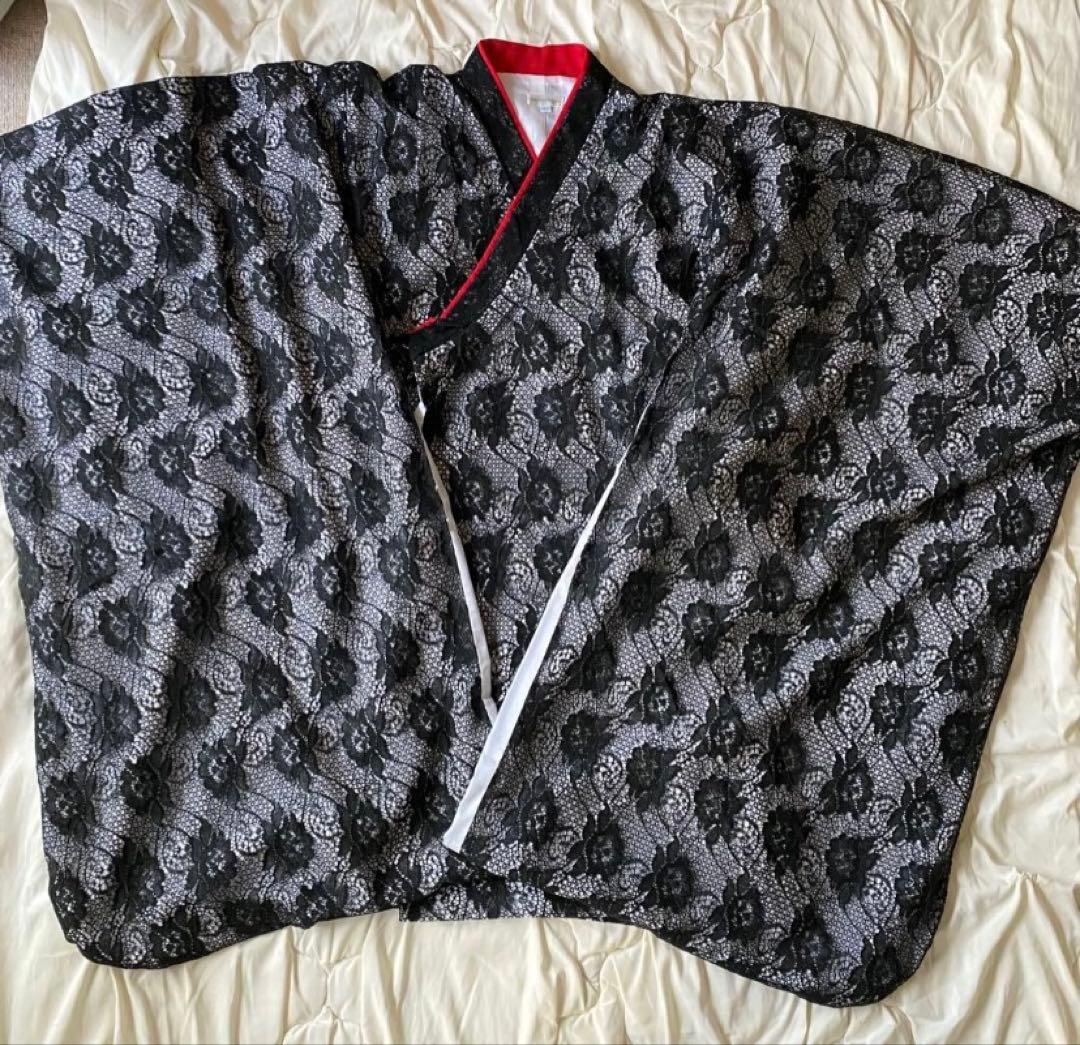 黒レース着物　赤の袴