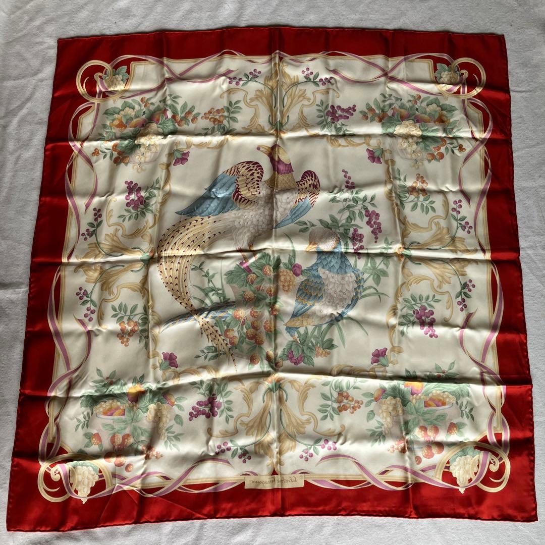 Sakado Express様　サルヴァトーレフェラガモ　スカーフ　ヴィンテージ