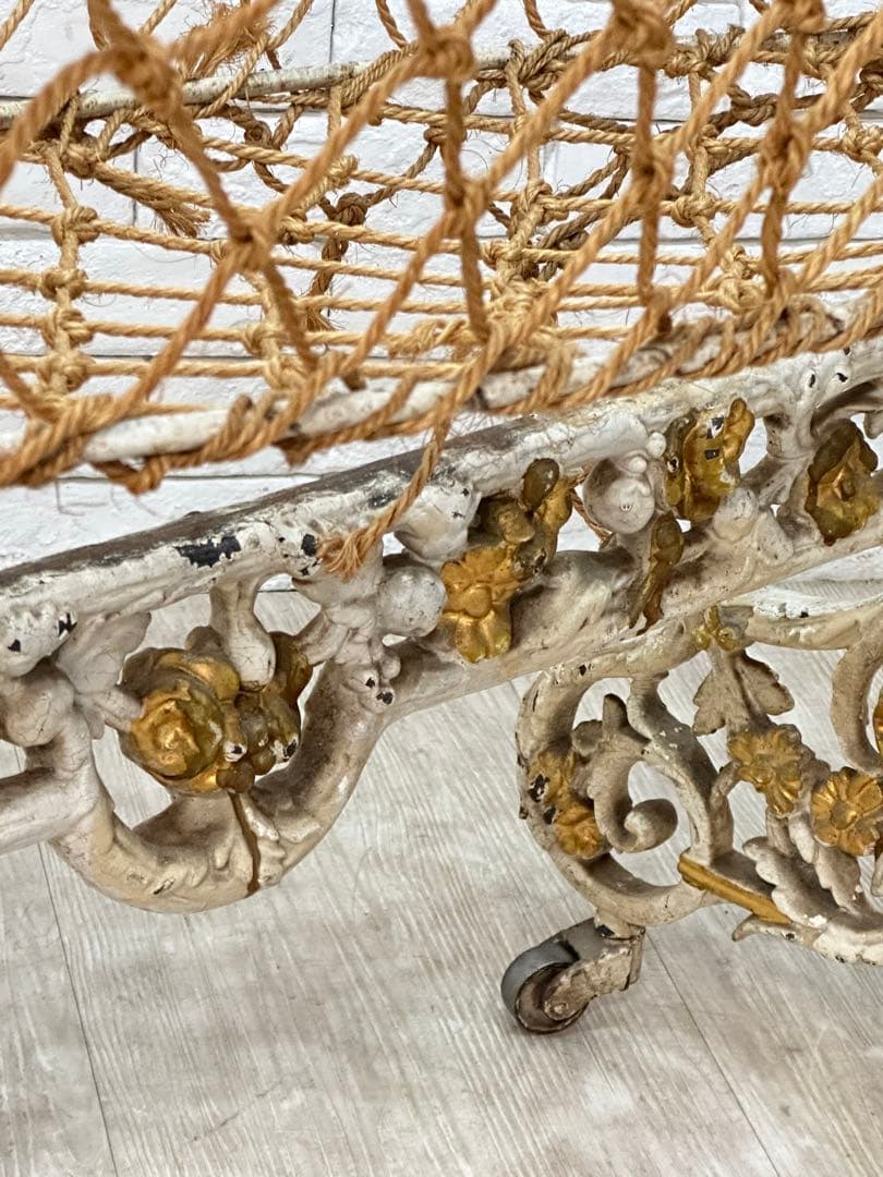 【東京都内23区配送無料】アンティーク　フランス製　ベビーベッド　什器　店舗　棚