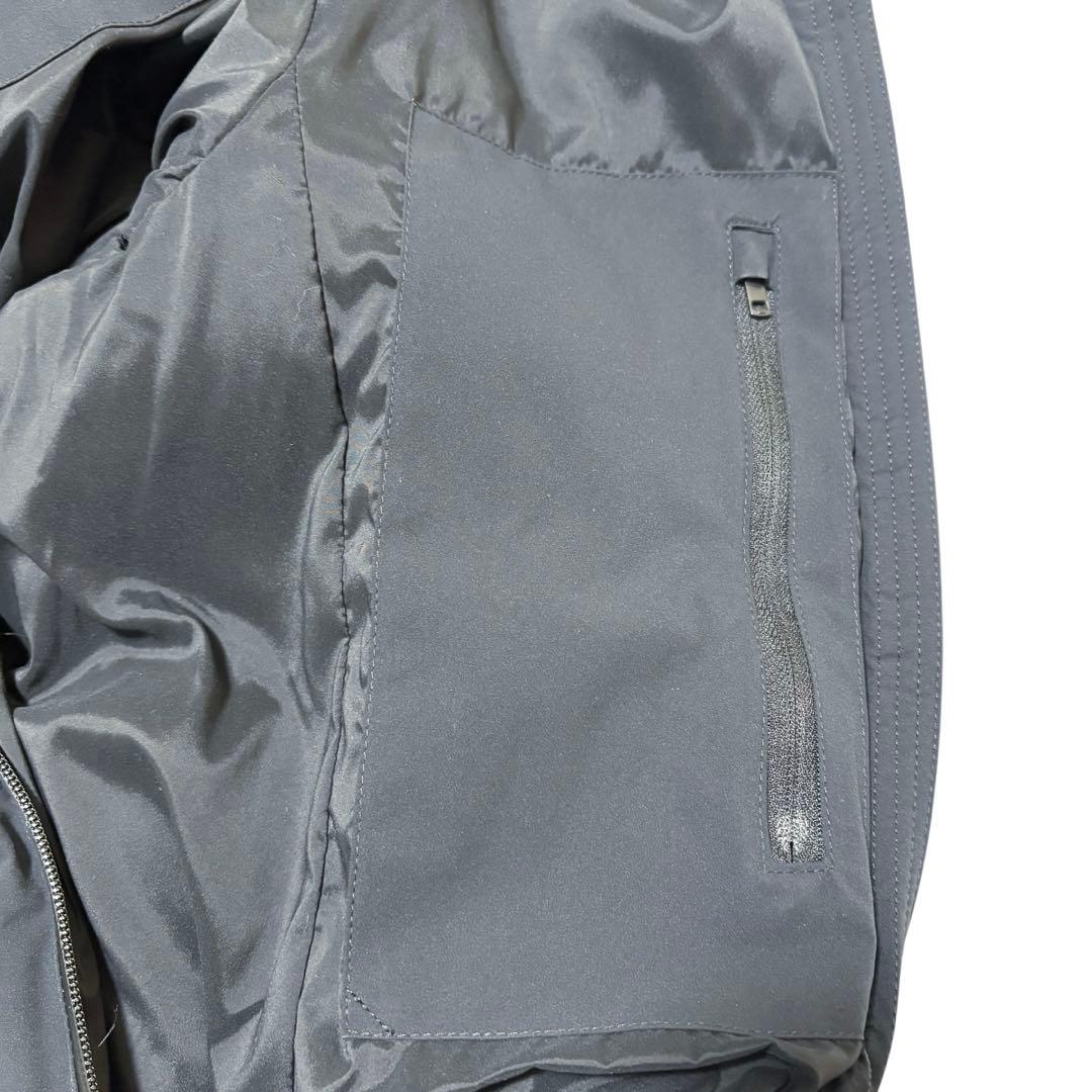 新品 ユニクロ ストレッチ シームレスダウン ショートコート M ブラック
