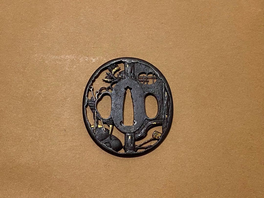 刀装具　鉄鍔　鐔　② 武具　刀