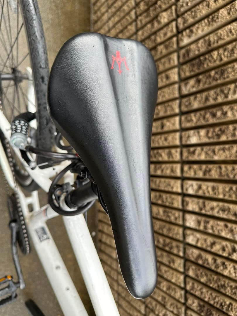 MASERATI(マセラティ) クロスバイク 700ｘ28C 軽量アルミフレーム