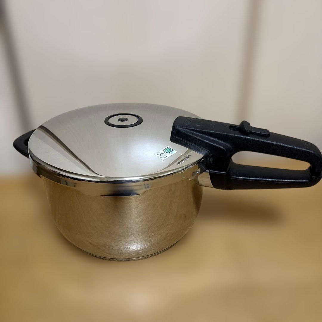 フィスラー 圧力鍋　4.5リットル