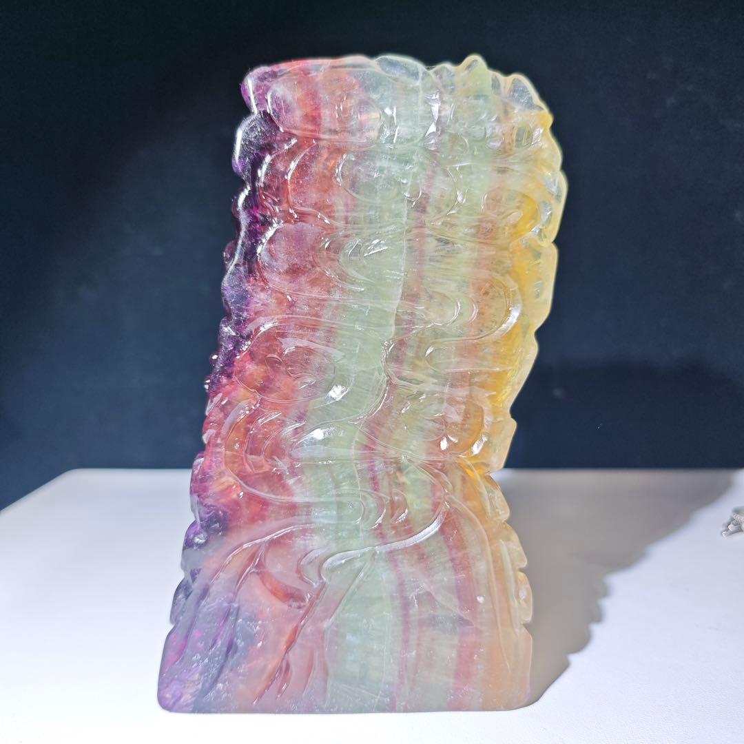 天然石フローライトの龍　ドラゴン　置物　彫物NO.060804