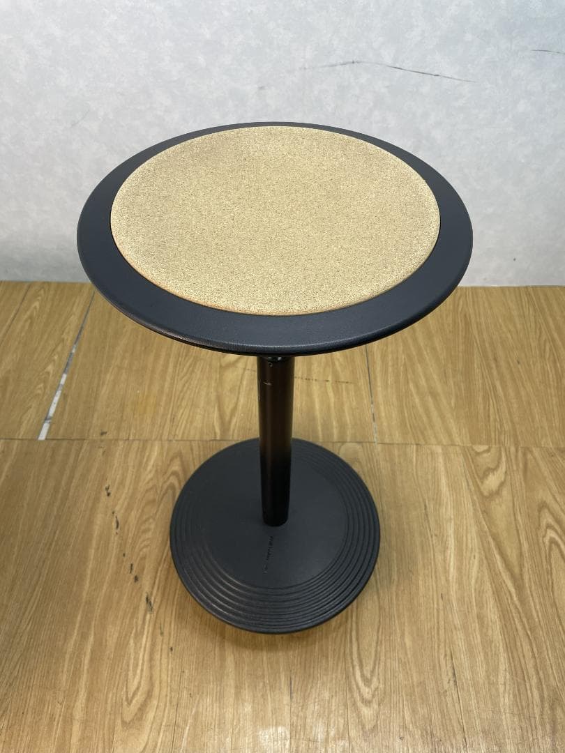 K◇1062 Wilkhahn ハーフシーティングチェア Stitz コルク