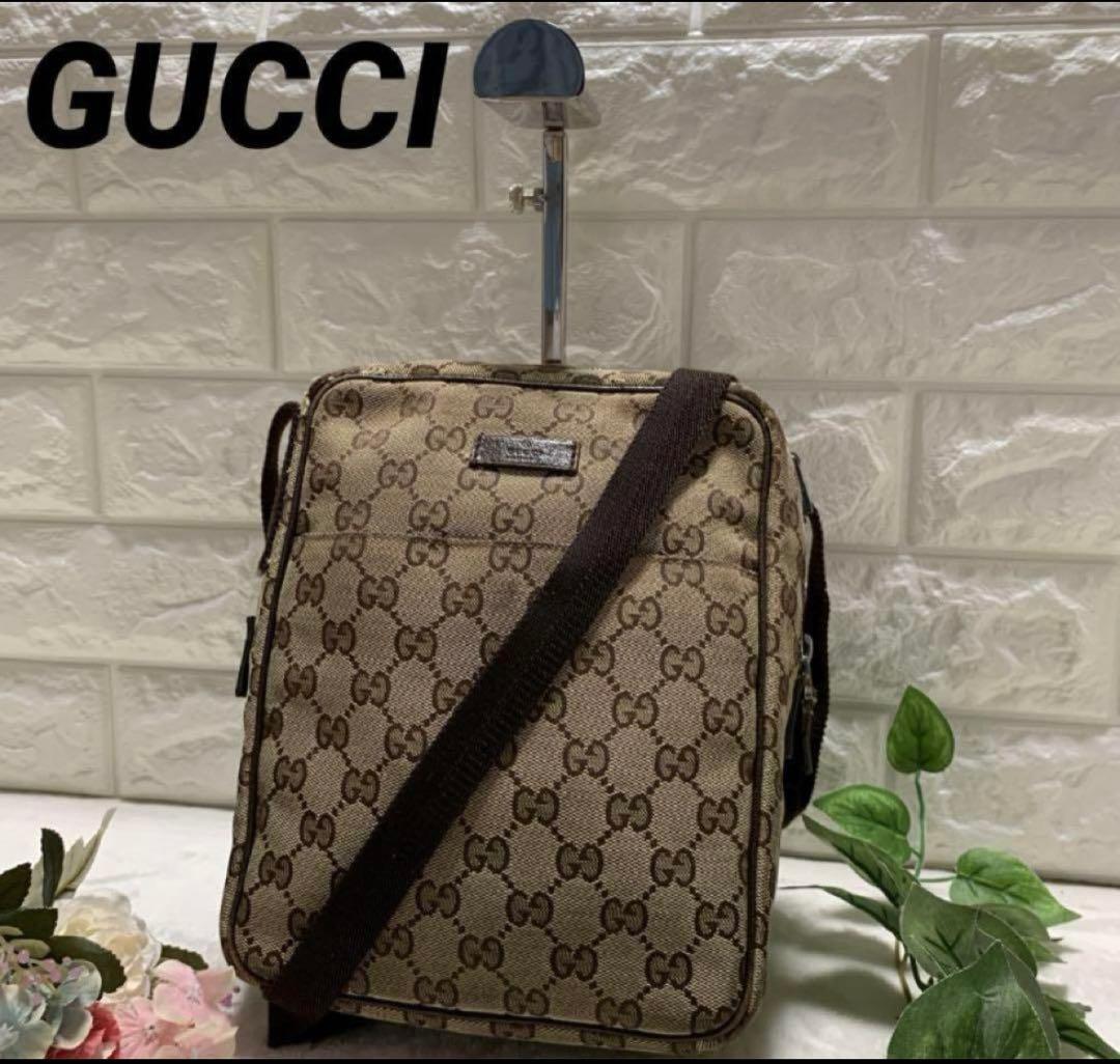 GUCCI メッセンジャーバッグ ベージュ GGパターン