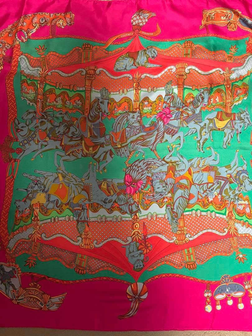 HERMES エルメス　　シルクストール 88㎝✖️88㎝