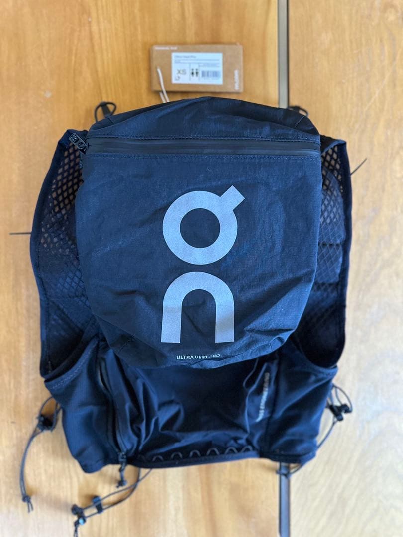 完売品【On】Ultra Vest Pro