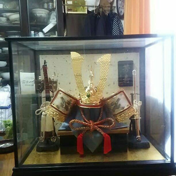 芳寿の兜