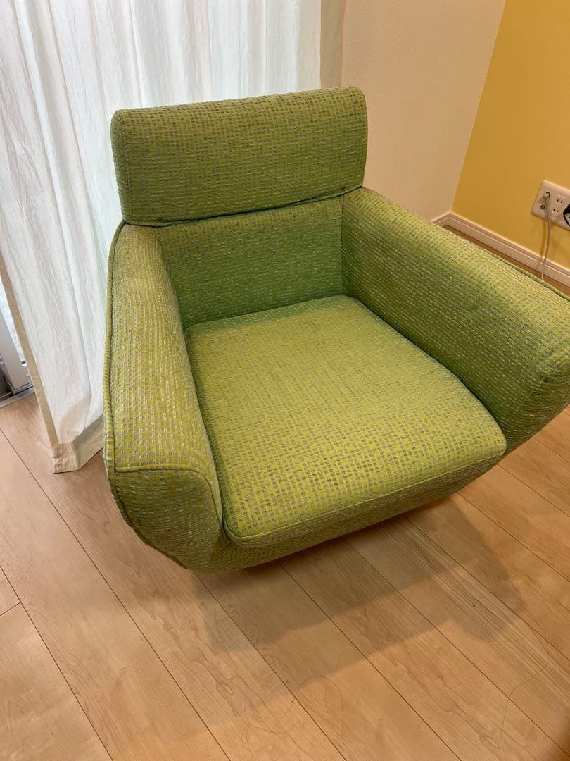 ligne roset/リーンロゼ　小ぶりで可愛い　1Pソファ