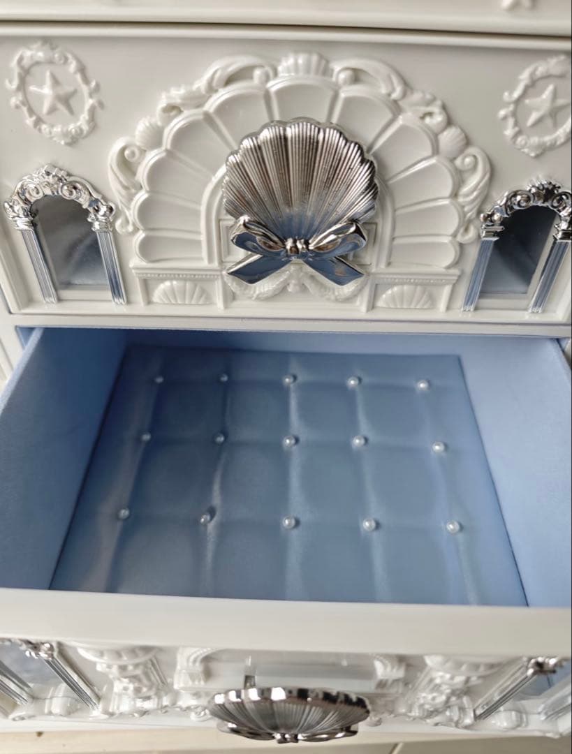 フラワーノーズ　シェルズジュエルコレクション　メイクボックス