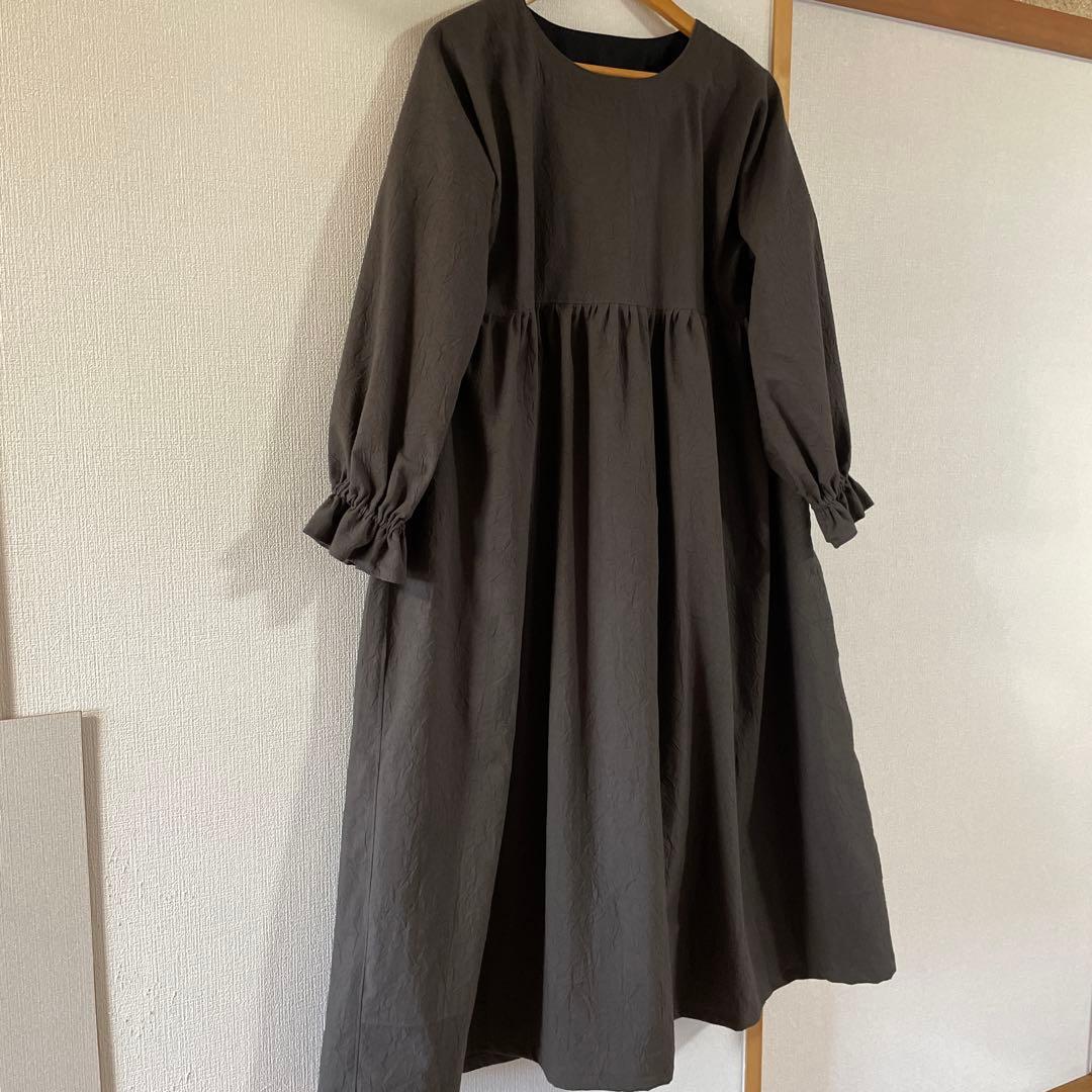 あんおでん♪様　ワッシャー　キャンディーお袖のワンピース