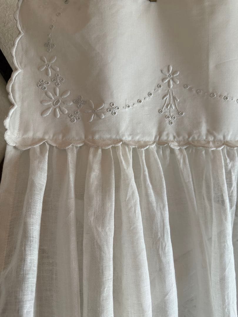 今日のお品ஐ⋆*フランスアンティーク・スカラップと刺繍のリネンガーゼカーテン