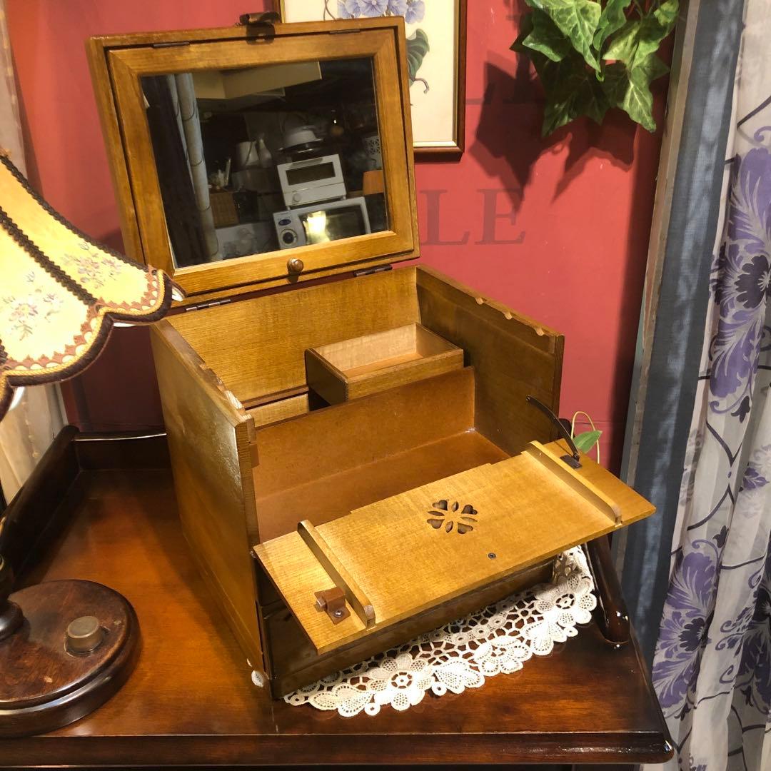 パリ雑貨屋　アンティーク小物入れ　メイクボックス　コンパクトサイズ