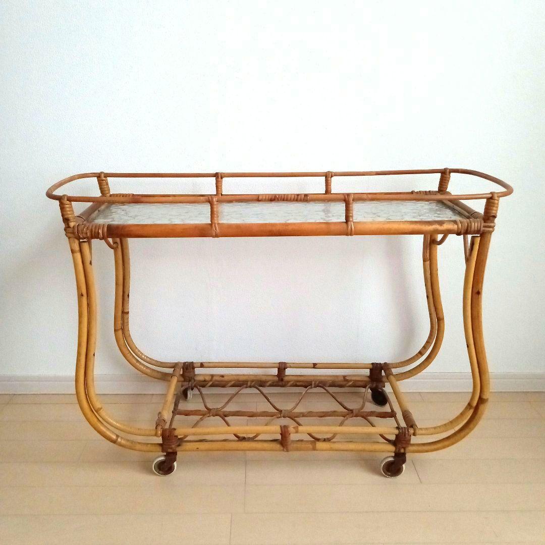 ラタンとガラスのフラワースタンド キャスター付き スウェーデン 北欧