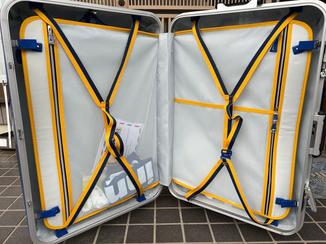 美品 innovator 90Lキャリーケース