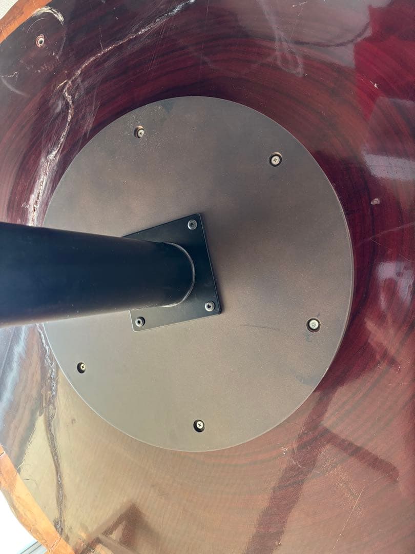 【ヒビありの為激安！】一枚板　テーブル　カフェテーブル　一本脚　輪切り