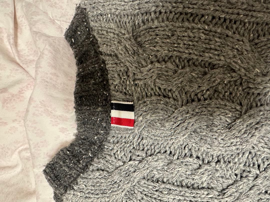 THOM BROWNE ケーブルニットセーター グレー系